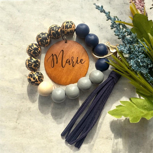 Personalized Wristlet Keychain, Engraved Keychain, Wood Bead Keychain, Bracelet Keychain, Gift for Her, Gift for Mom, Mama Keychain, Leopard