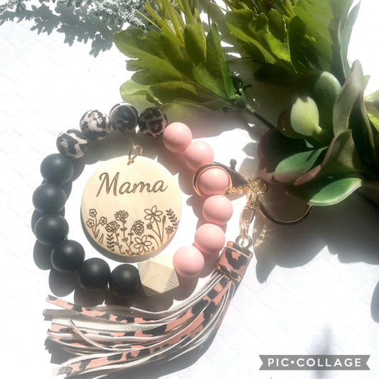 Personalized Wristlet Keychain, Engraved Floral Keychain, Silicone Keychain, Bracelet Keychain, Gift for Her, Gift for Mom, Mama Keychain