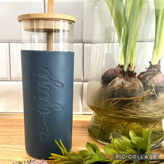 Personalized Glass Tumbler with Silicone sleeve, Glass cup with wooden straw, Gift for Mother’s Day, Gift for Bridal Party, Gift for Her