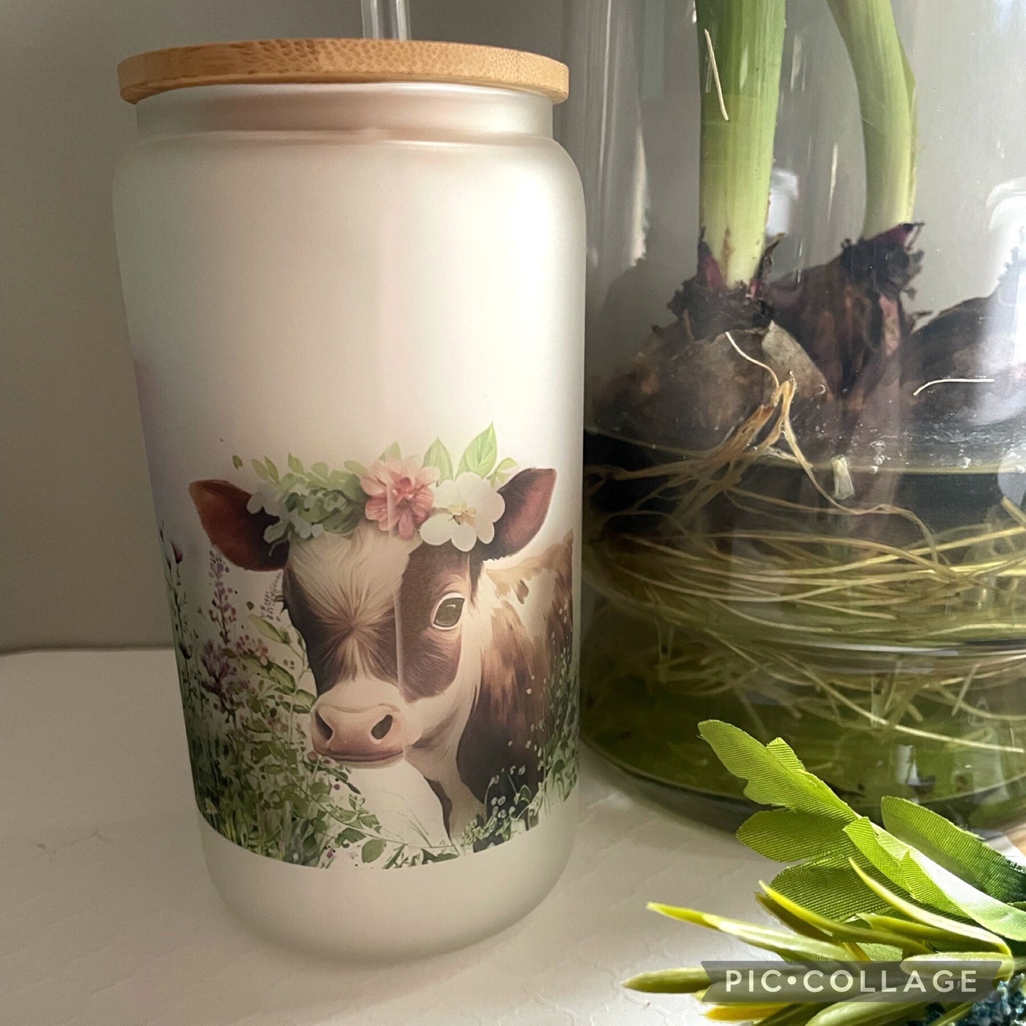 Glass Can Cow, Spring Floral Glass cup with straw, tumbler 16oz, Gift for Mother’s Day, Gift for Bridal Party, Birthday Gift for Cow Lover