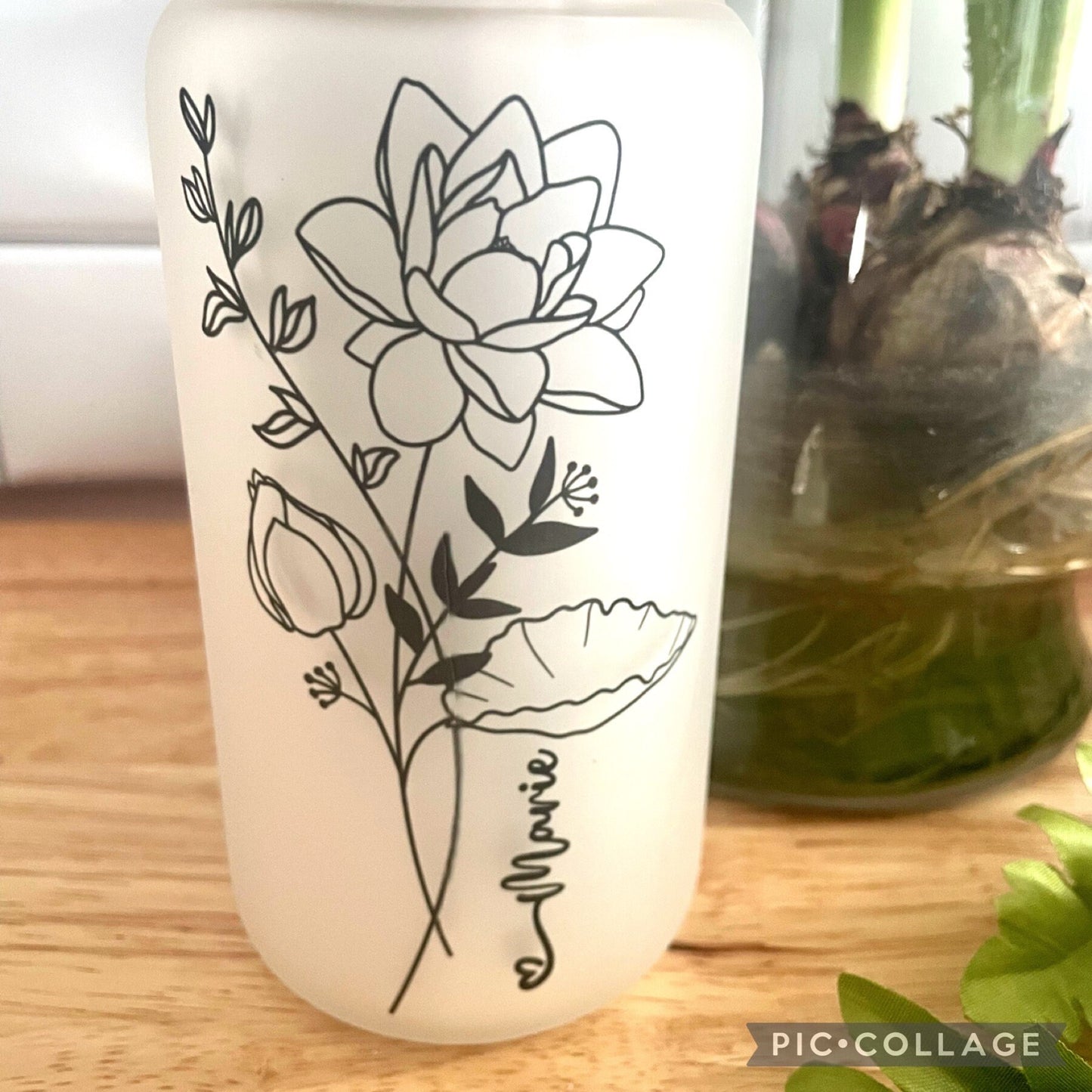 Glass Can Birth Month Flower Personalized Glass cup with straw, tumbler 16oz, Gift for Mother’s Day, Gift for Bridal Party, Birthday Gift fo